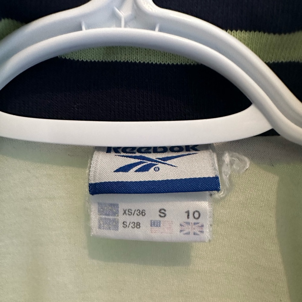 O—Reebok jacket - Picture 2 of 13